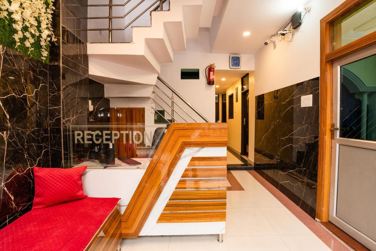 Ventex Inn Lucknow Buitenkant foto