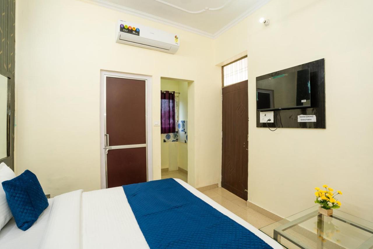 Ventex Inn Lucknow Buitenkant foto