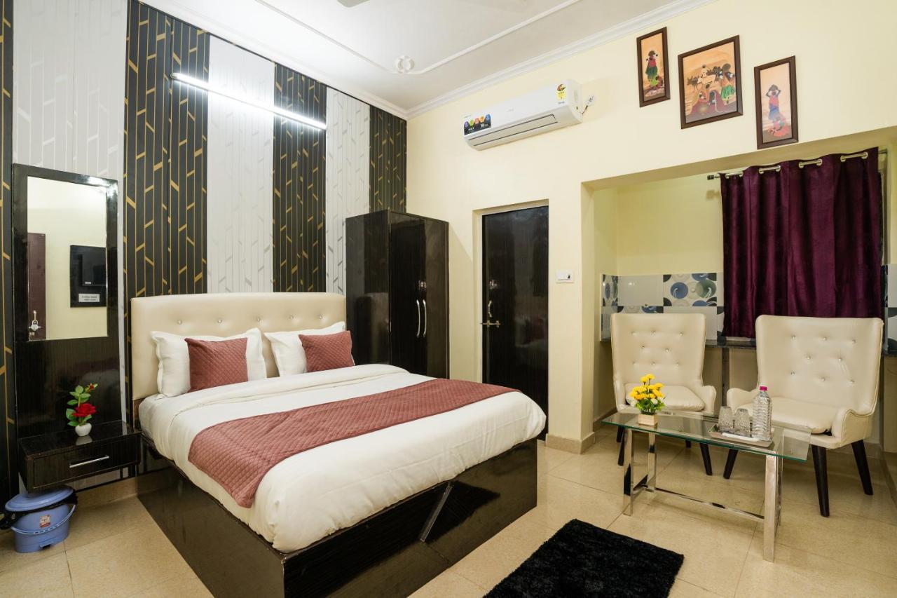Ventex Inn Lucknow Buitenkant foto