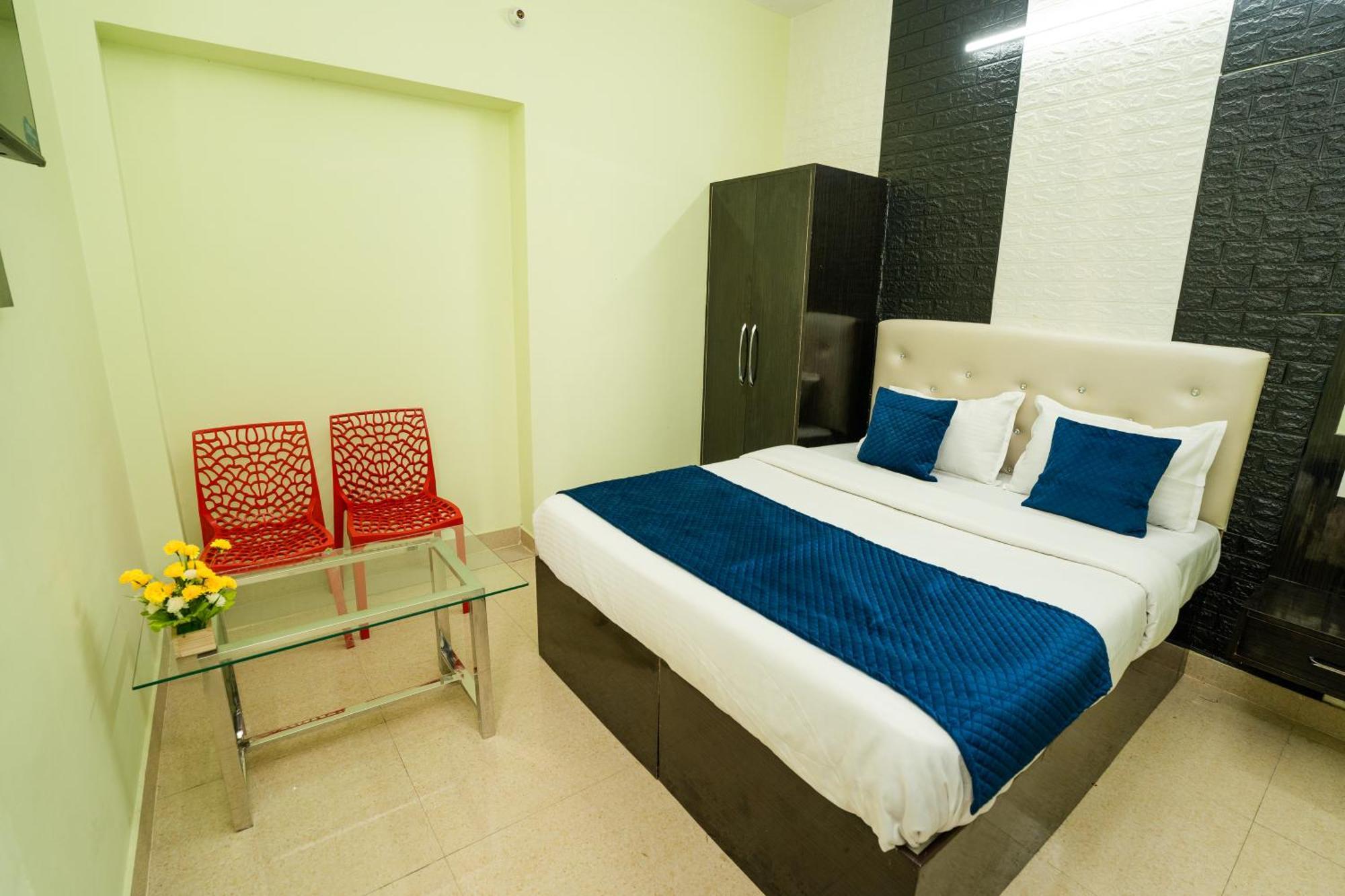 Ventex Inn Lucknow Buitenkant foto